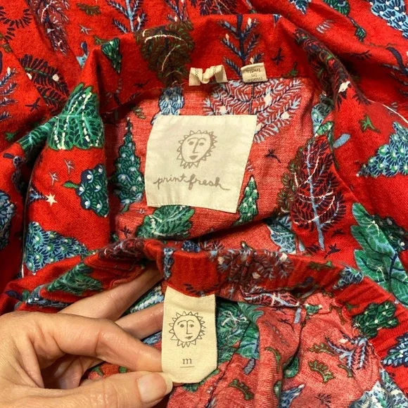 Printfresh Red and Green Leaf Pajama Set - Picture 8 of 16